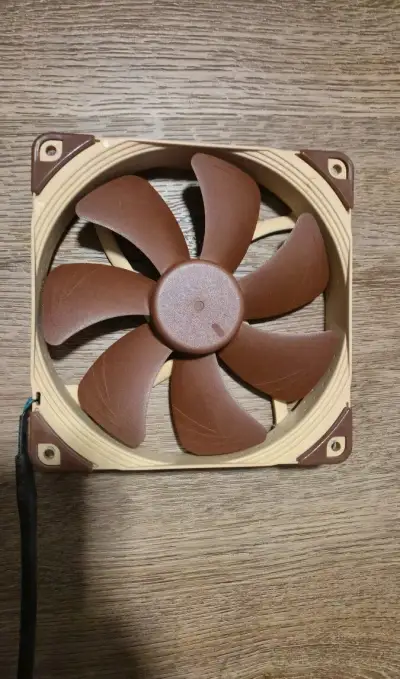 Ventilátor Noctua NF-A14 PWM (NF-A14-PWM) hnědý