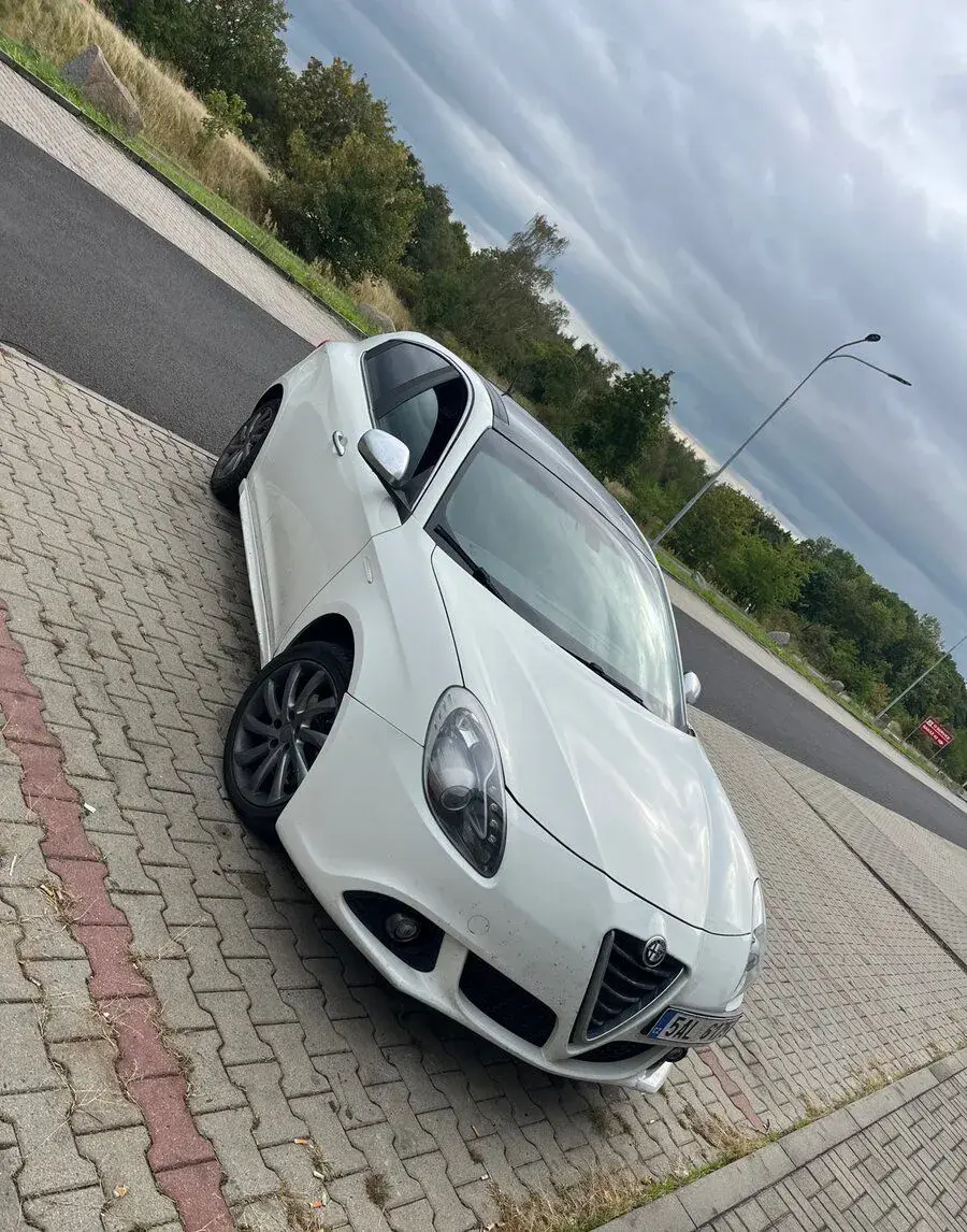 Alfa Romeo giulletta – 378 000 km