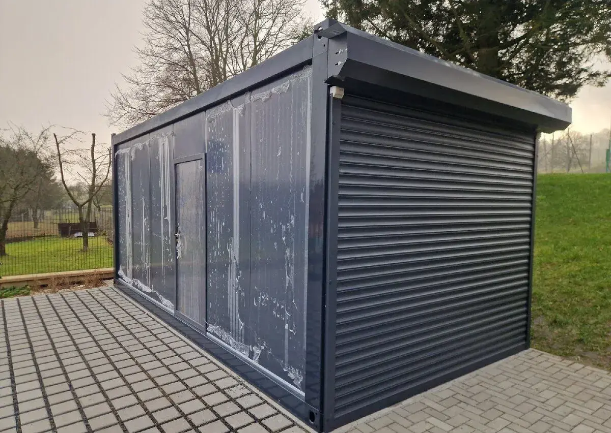 Kontejner, garáž, 3x6m, el. Vrata, rozložený.