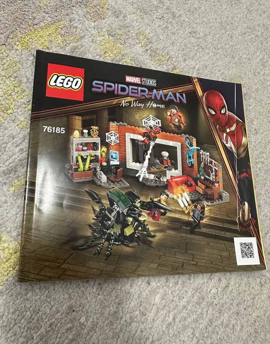 LEGO 76185 Spider-Man v dílně Sanctum