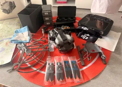 Dron DJI Mini 5 Pro - Fly more combo