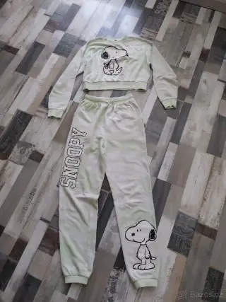 Dívčí tepláky a mikina crop top 152 Snoopy