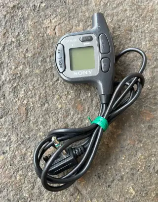 Dálkové ovladače Sony Sharp pro Walkman / Minidisc cena/1ks