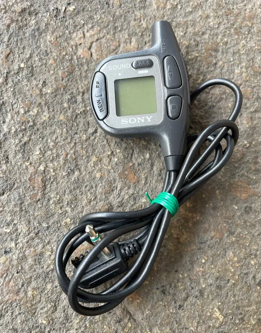 Dálkové ovladače Sony Sharp pro Walkman / Minidisc cena/1ks
