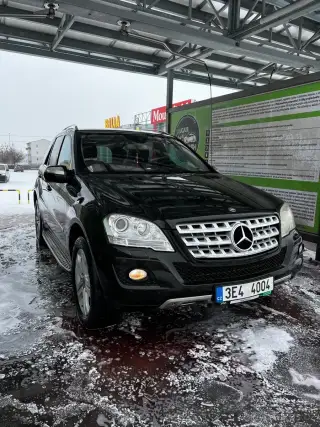 Mercedes-Benz ML – 2008, 10 000 km