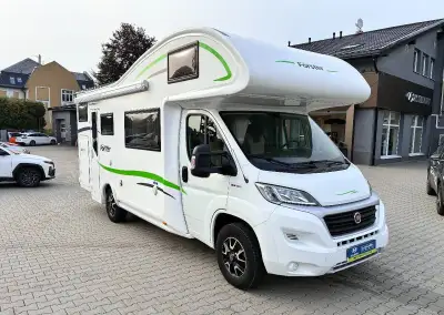 EURA MOBIL FORSTER A 699 VB 7MÍST KLIMA MARKÝZA ALU KOLA DPH
