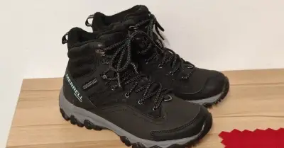 Outdoorové boty Merrell Thermo Akita Mid Wp