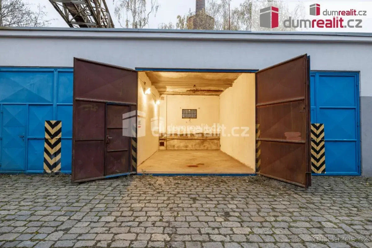 Pronájem garáže, 24 m2 Slaný