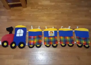 Kapsář vláček-velký-vyrobeno v ČR