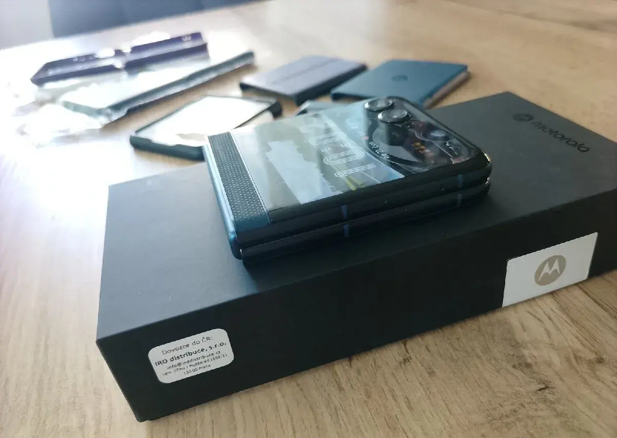 Razr 60