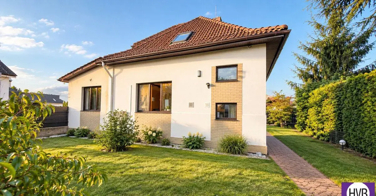 Prodej rodinného domu 6+kk/2G 206 m2, pozemek 585 m2, Úvaly,