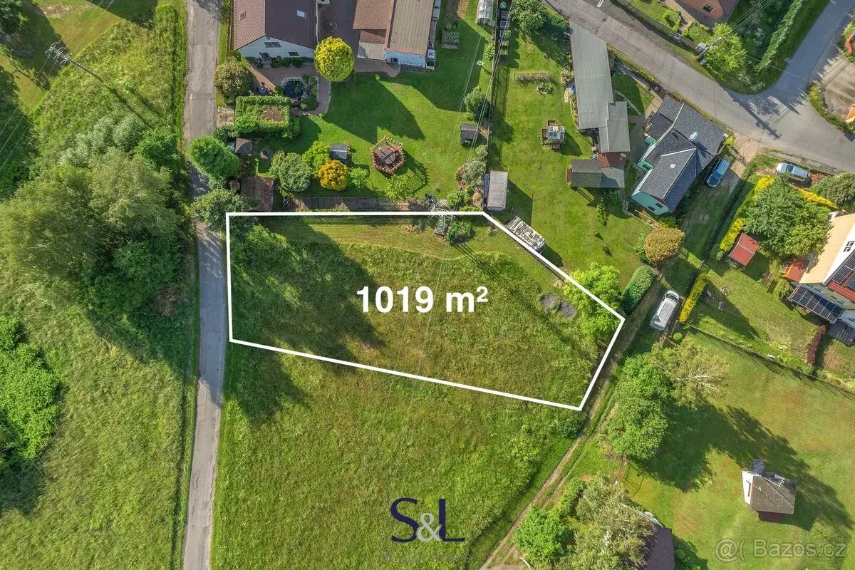 Prodej investičního stavebního pozemku 1 019 m², Liberec