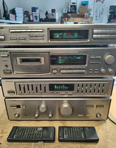 Stereofonní zesilovač Onkyo A-8830