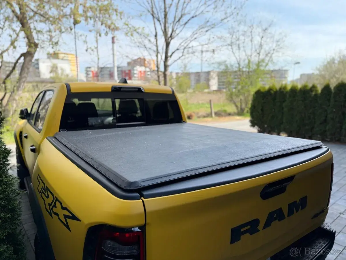 Original Mopar skladaci kryt na korbu RAM 1500