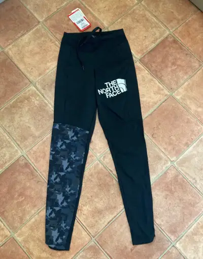 THE NORTH FACE legíny vel XS s visačkou