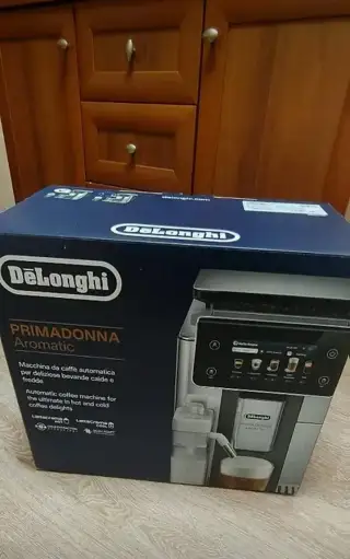 Automatický kávovar DeLonghi ECAM630.75.TM