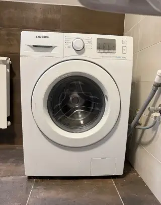 Pračka Samsung WF60F4EFW0W