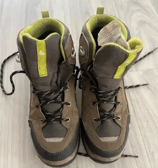Dětské nepromokavé turistické boty Quechua UK 5/EU 38