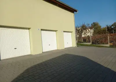 pronájem garáže Rajhrad