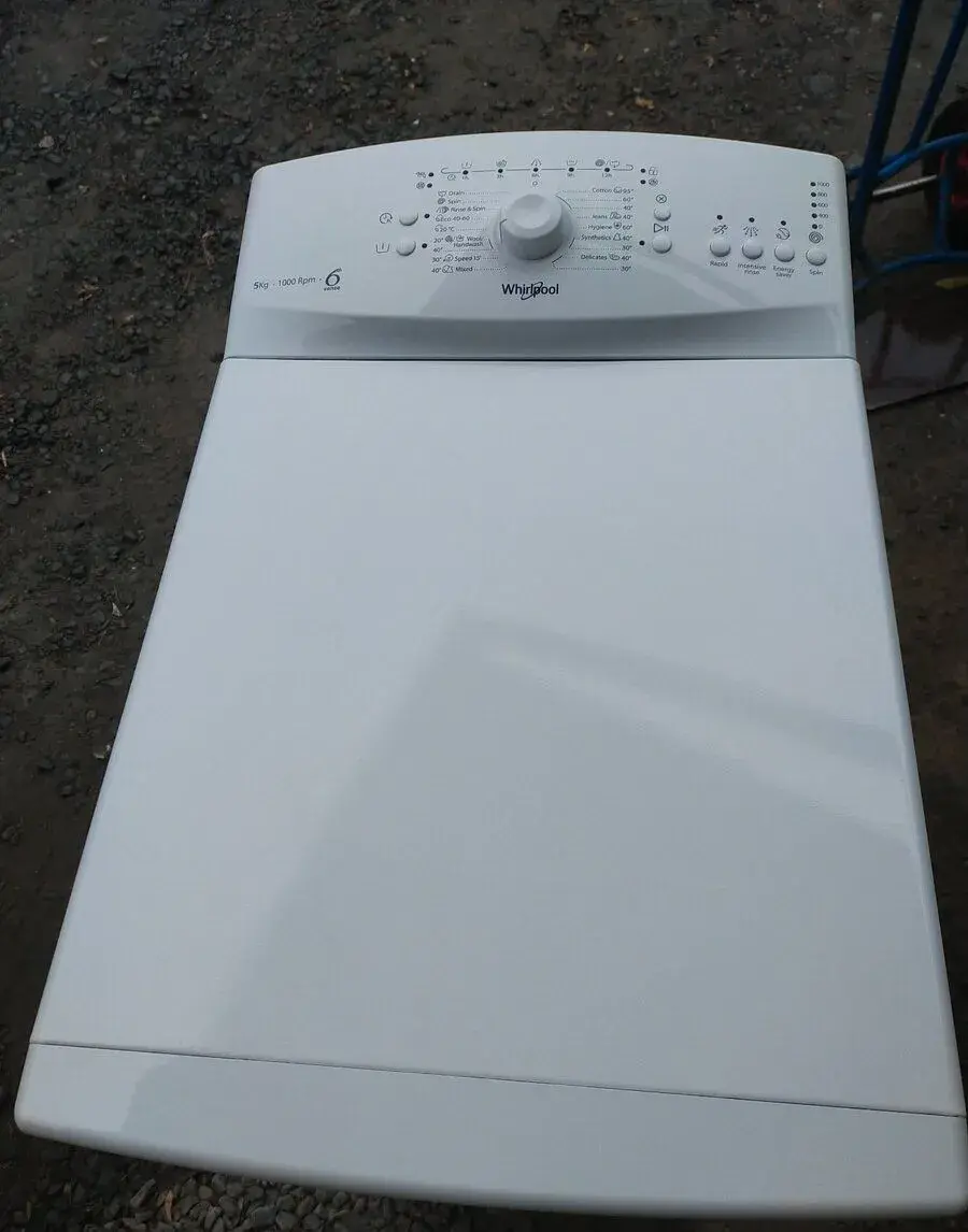 Plně funkční pračku značky WHIRLPOOL na 5kg--DOVEZU--
