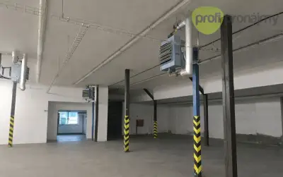 Pronájem obchodně-prodejních prostor – centrum Zlína | 460 m