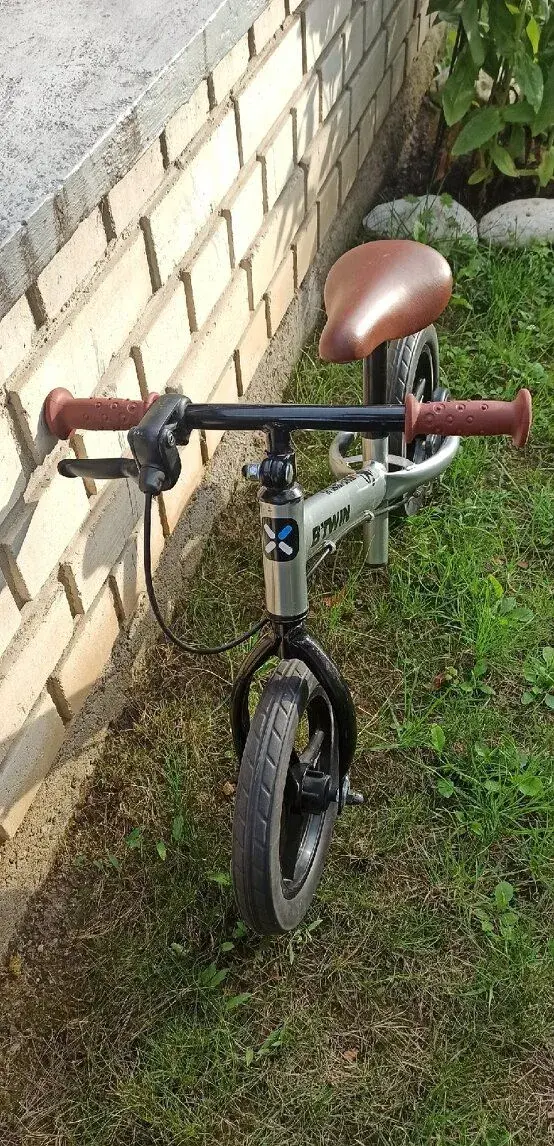 B'TWIN - dětské odrážedlo (TOP STAV)