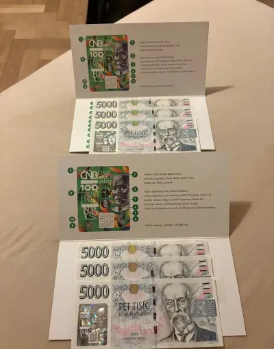 6× 5 000 Kč s výročním přítiskem 2026 + 2× přebal