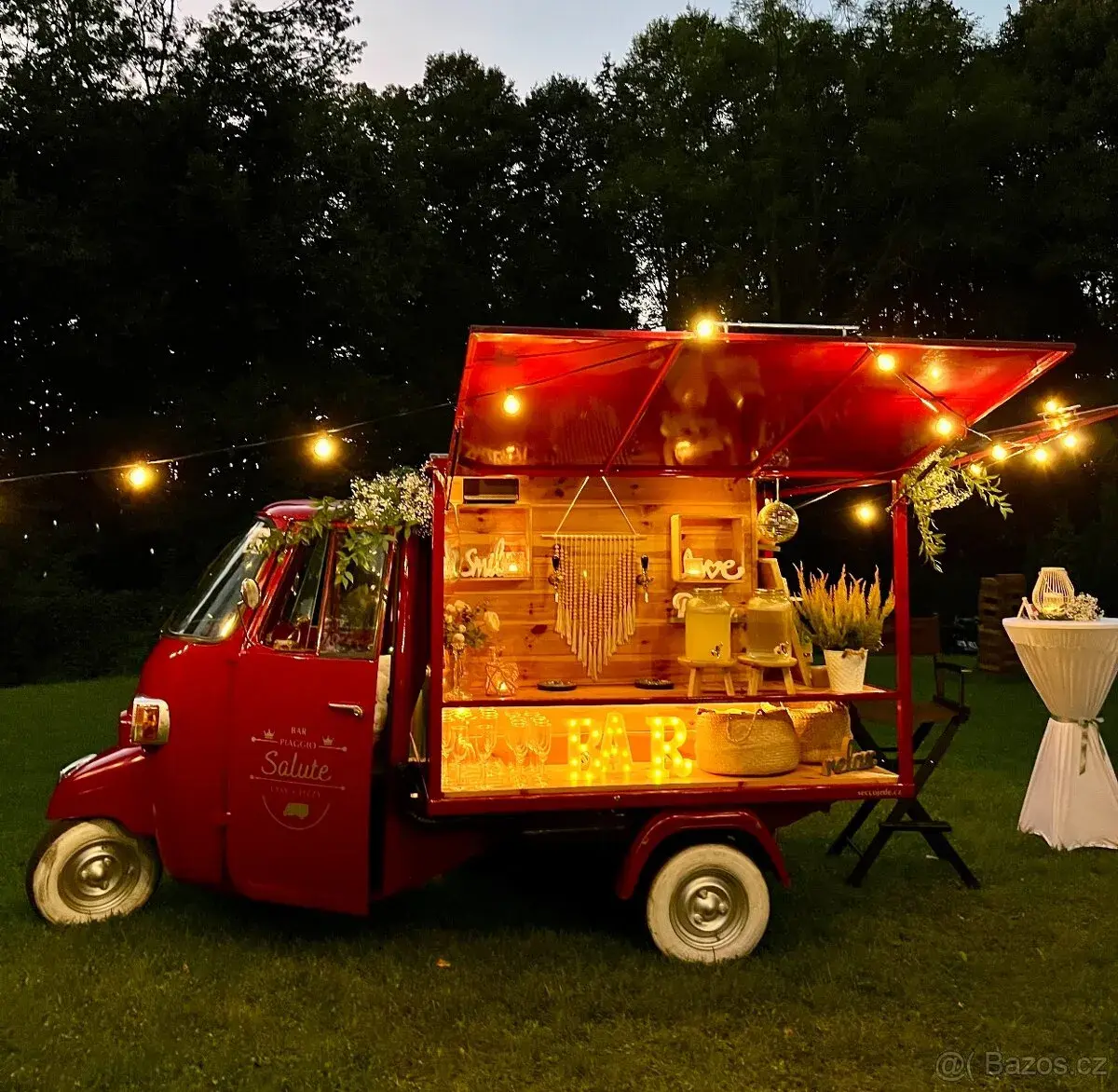 Mobilní bar, van plný bublinek a zábavy