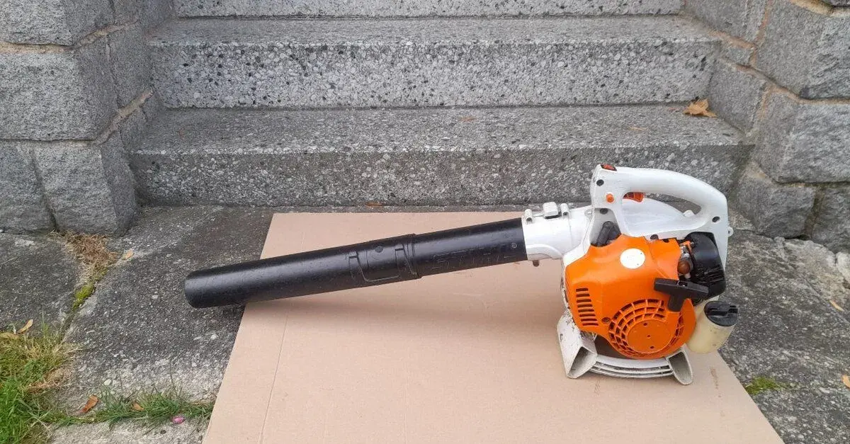 Motorový foukač listí Stihl BG 45 NA ZPROVOZNĚNÍ