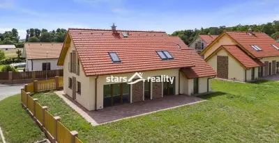 Prodej novostavby RD 5+kk s garáží, Veltrusy okr. Mělník