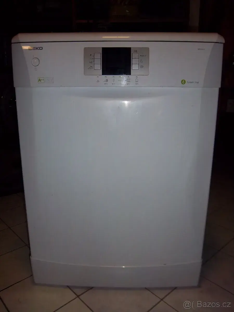 Myčka BEKO DFN 6632
