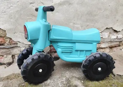 Dětské odrážedlo motorka