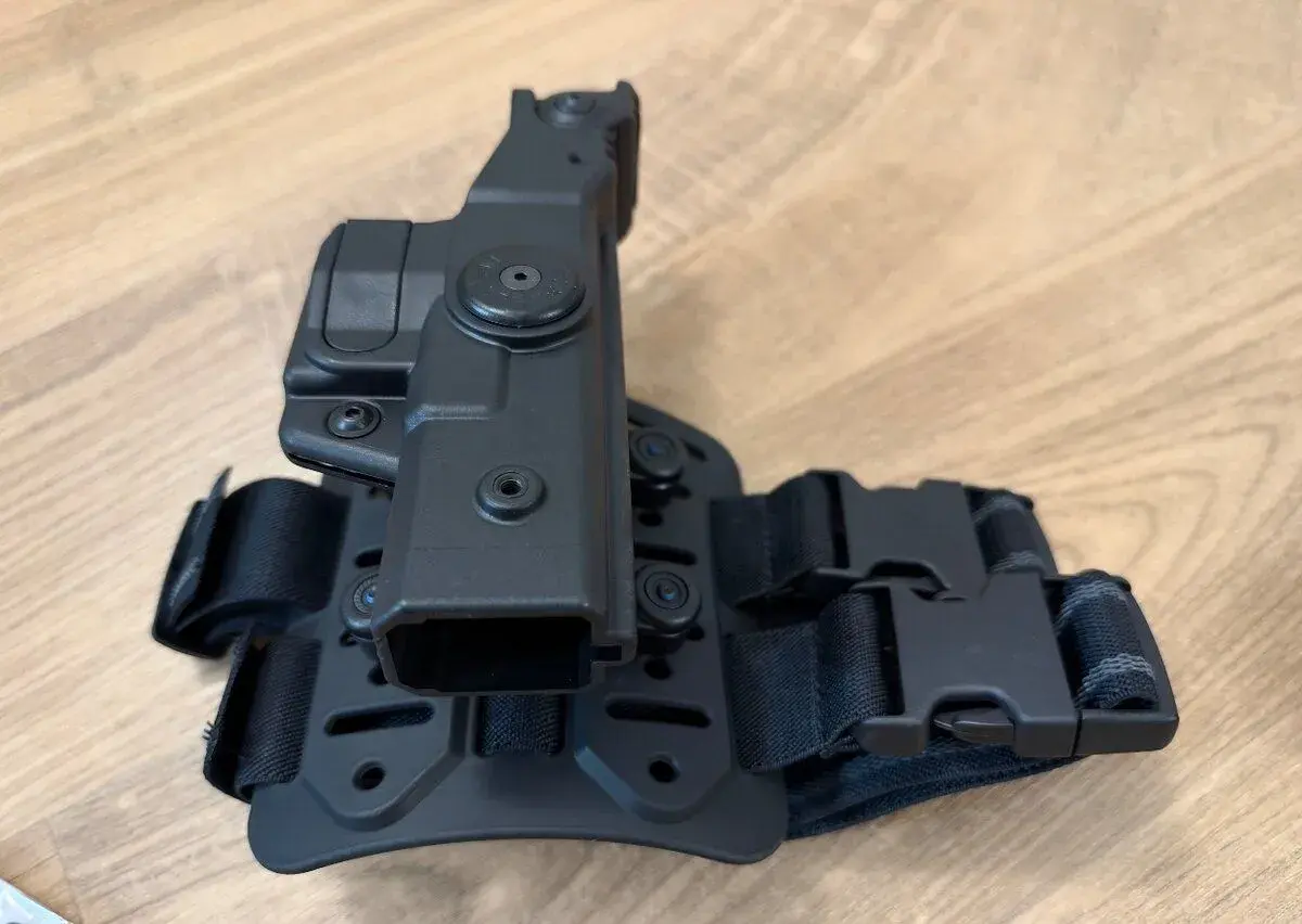 Stehenní pouzdra na zbraň Glock 17 / Glock 19