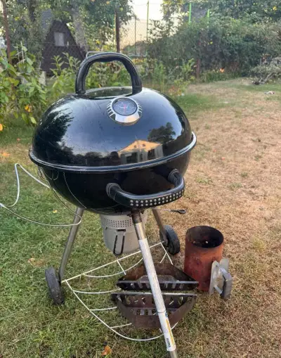 Gril na dřevěné uhlí Tenneker 58 cm