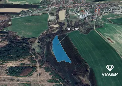 Pole 11 806 m², Podíl 36 % o výměře 4 216 m²