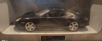 Porsche Carrera Út Models 1:18