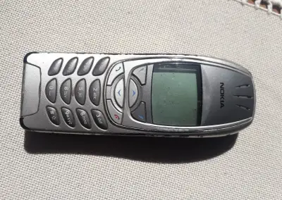 Nokia 6310 i