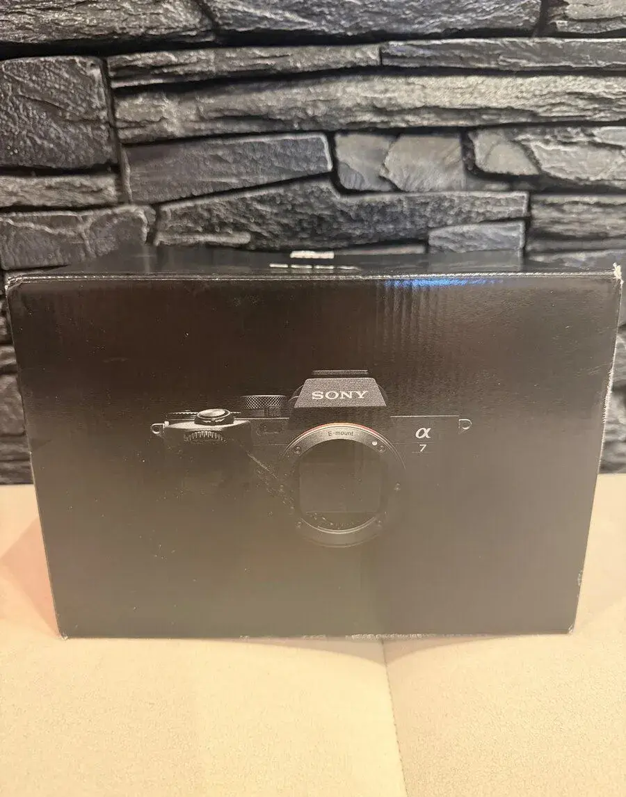 Nový,originál zabalený Sony Alpha A7 IV tělo