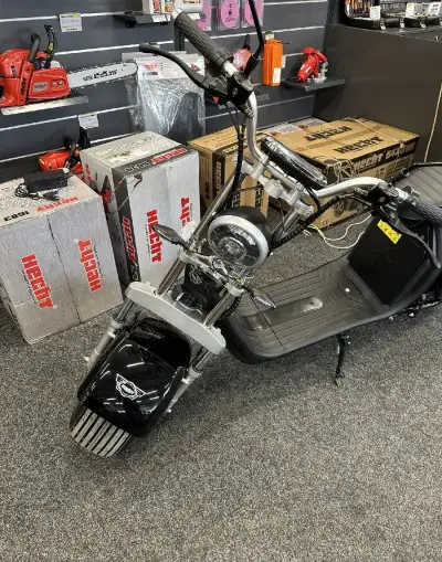 E scoter black Window 1.5 kw