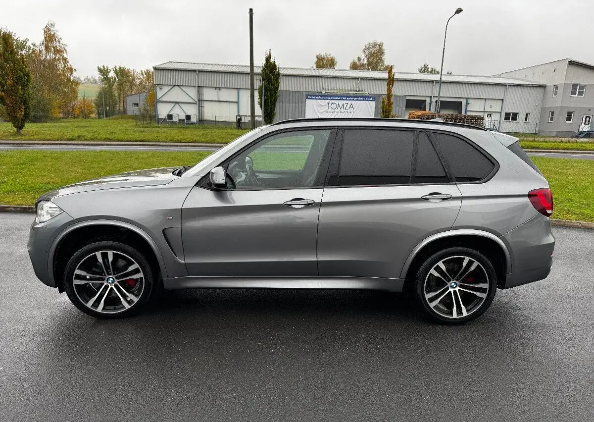 BMW X5 – 2015, 152 137 km