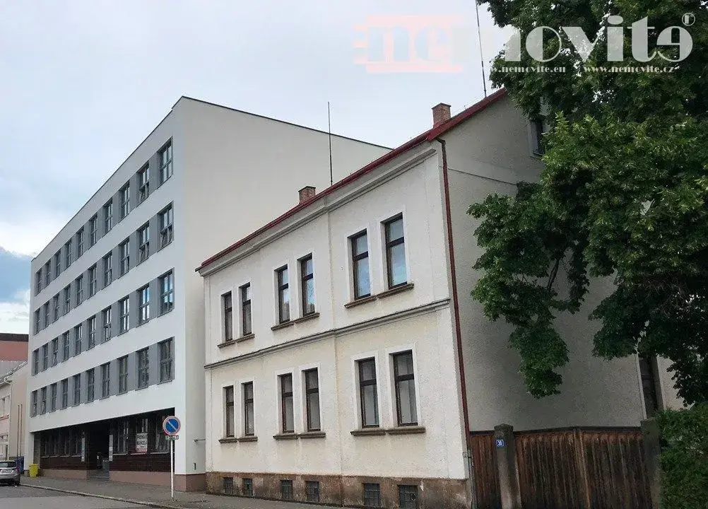 Pronájem nadstandartních kancelářských prostor 18 m² - Hrad