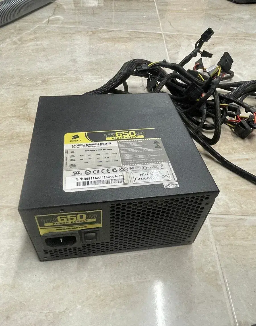Corsair TX650 – 650W PC zdroj, plně funkční
