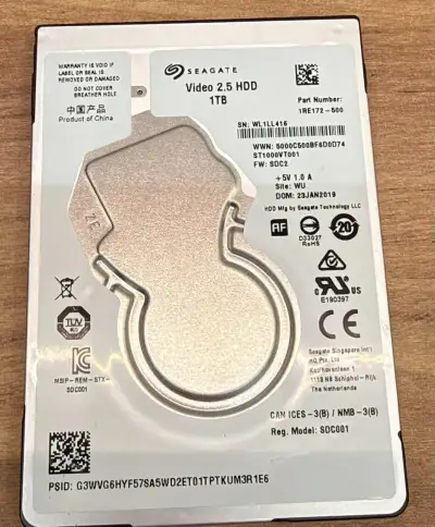 Nový Seagate 1TB 2,5" SATA HDD ST1000VT001