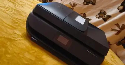 Multifunkční Wi-Fi tiskárna HP DeskJet Ink Advantage 5275