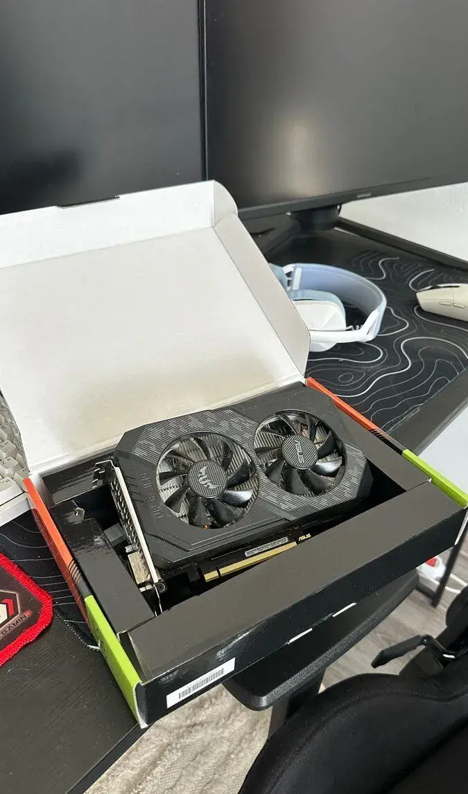 Grafickou kartu ASUS TUF Gaming GTX 1650 4GB