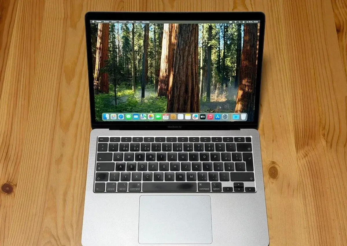 Apple MacBook Air 13" (2020) i5 16GB RAM 256GB SSD