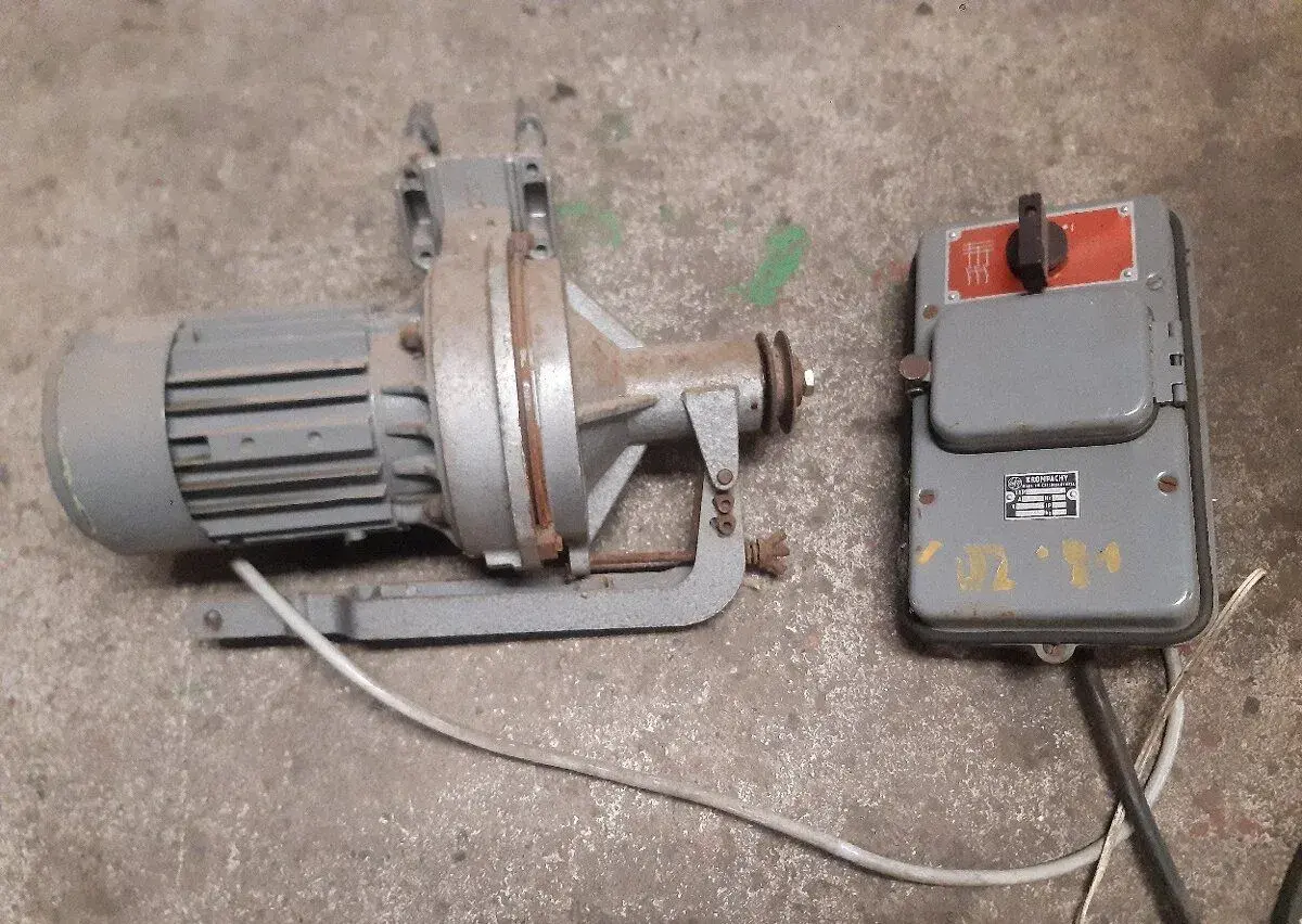 Motor šicího stroje