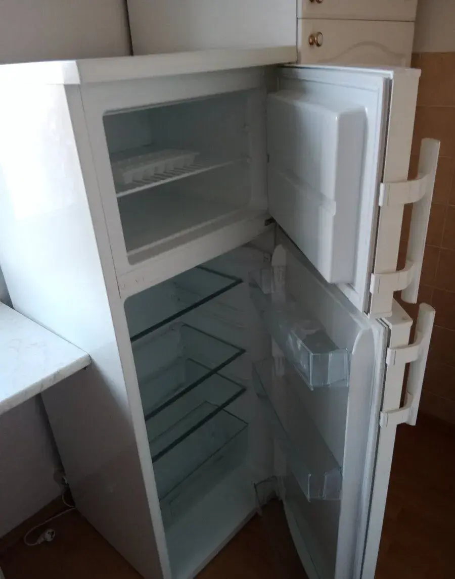 Ledničku elektrolux.