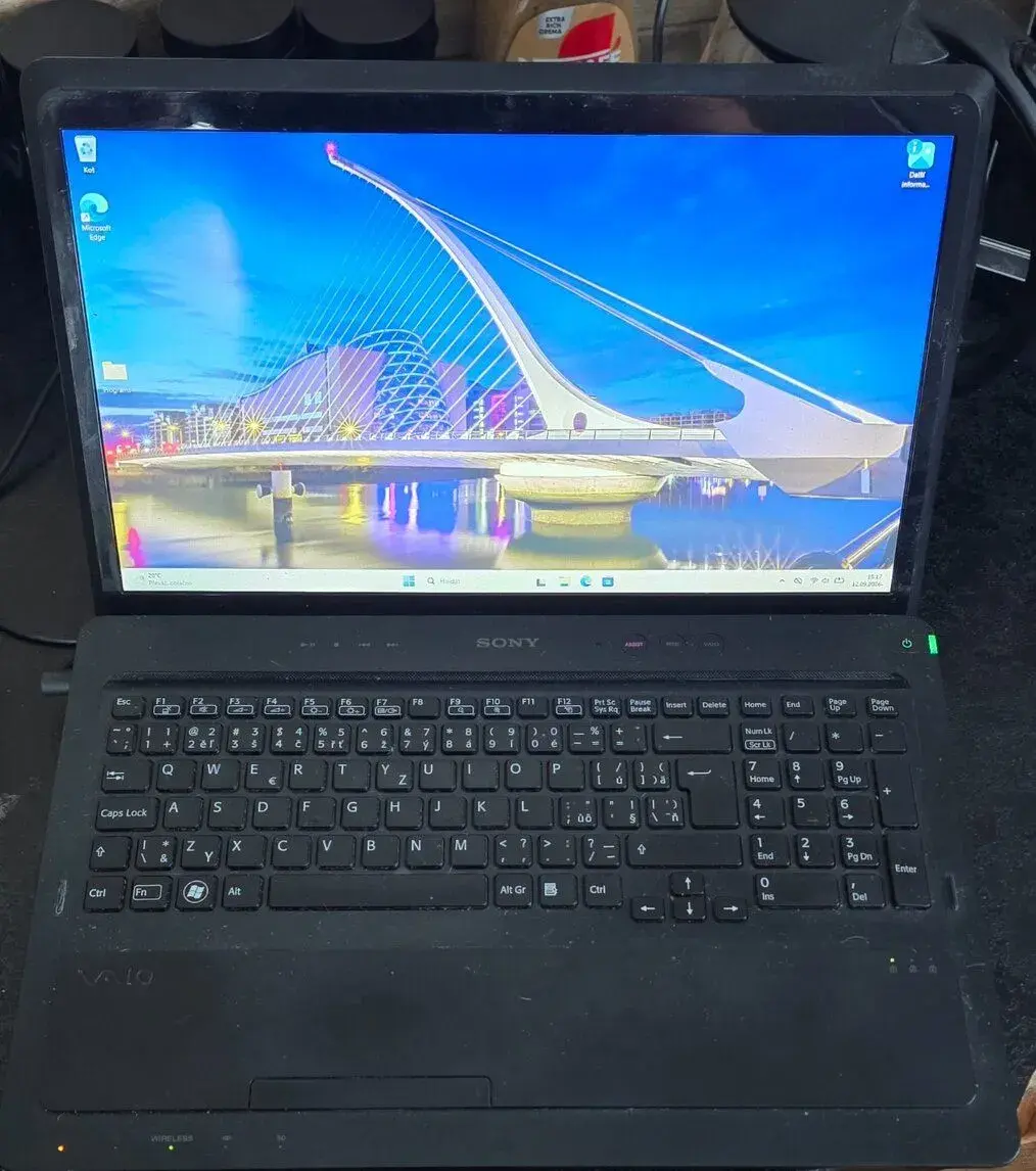 Notebook Sony veliký I7 SSD