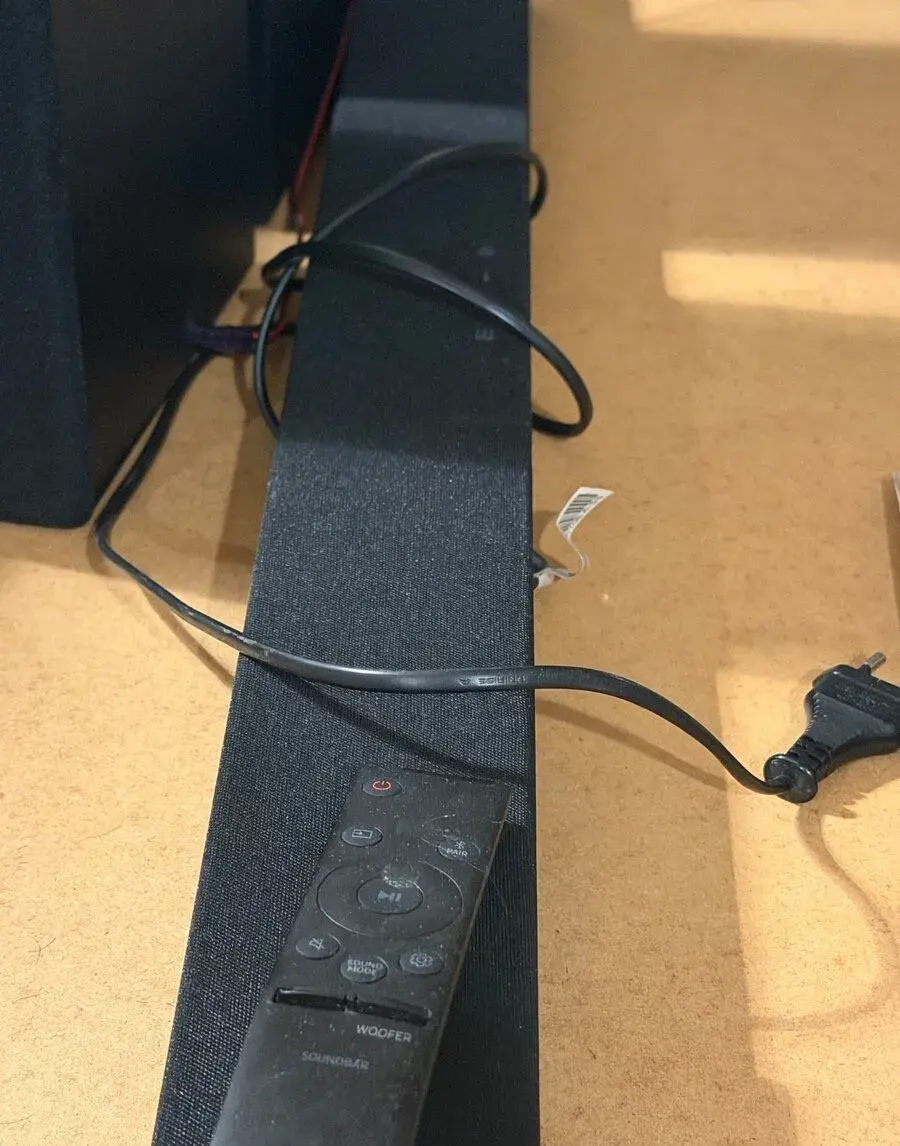Soundbar Samsung HW-T420 + subwoofer (2.1 kanál)